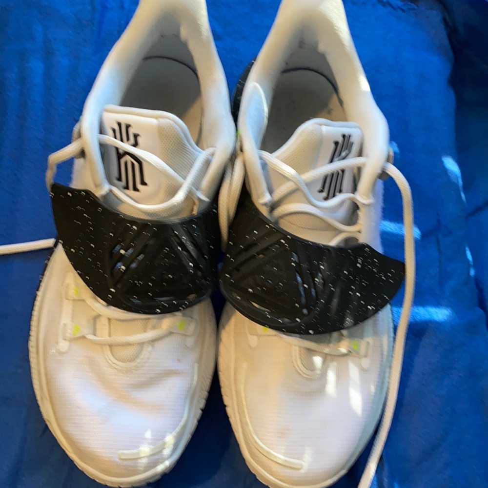 EUC Basketball Shoes